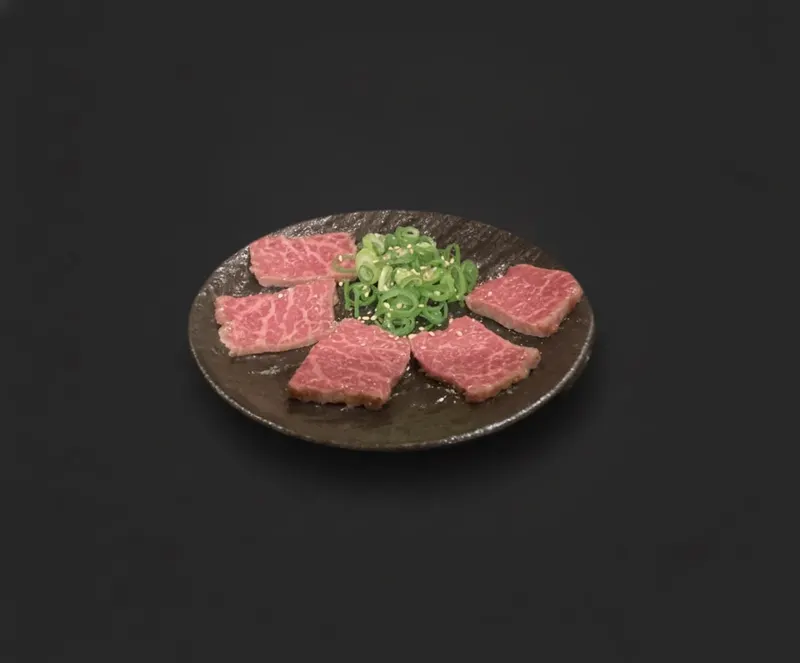 霜降和牛炭火でタタキ
